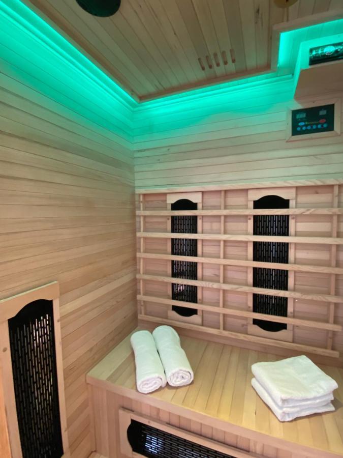 Hotel Am Schlosspark Mallin Екстериор снимка