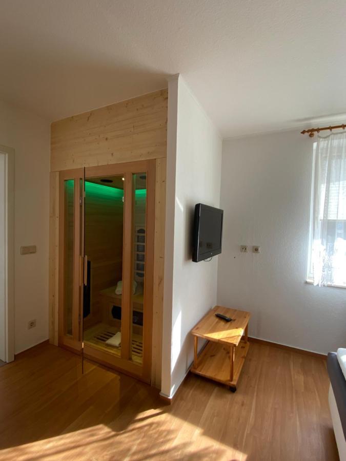 Hotel Am Schlosspark Mallin Екстериор снимка