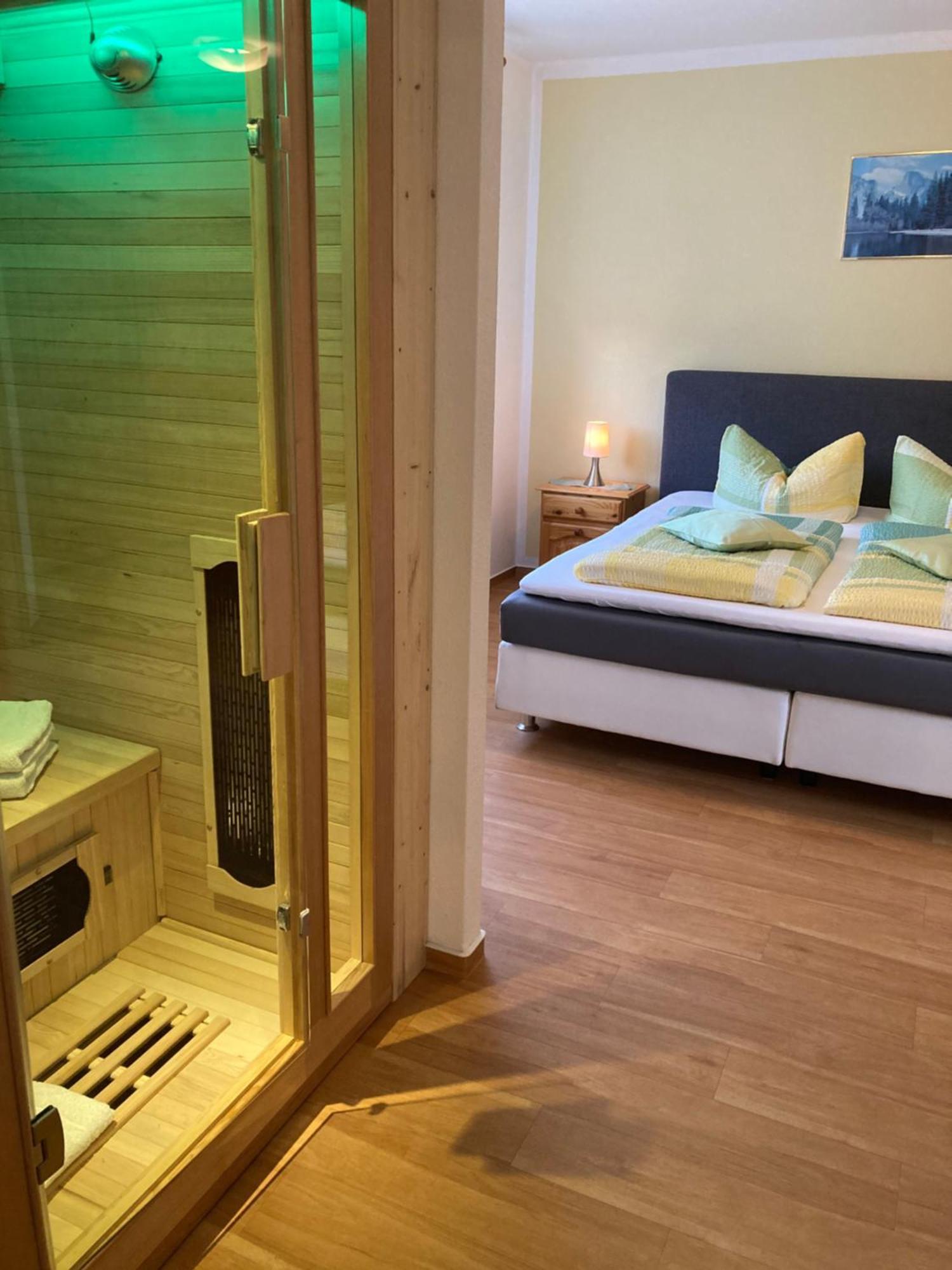 Hotel Am Schlosspark Mallin Стая снимка
